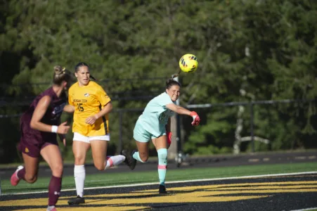 Huskies soccer drops season opener to Bulldogs